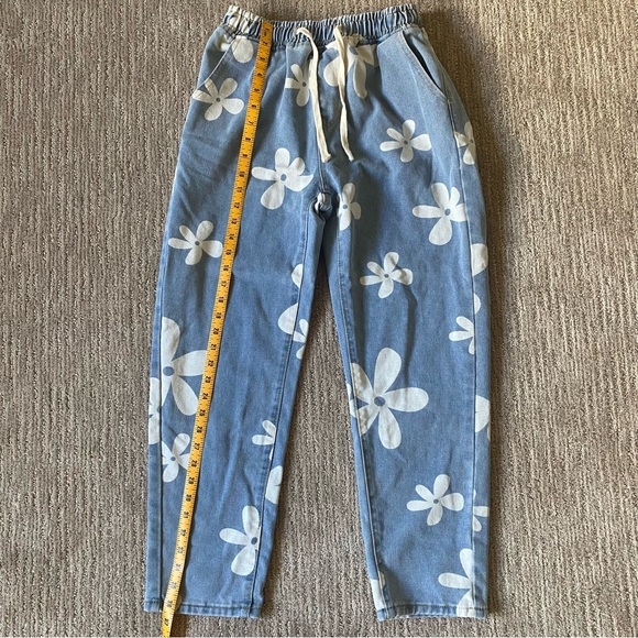 Blue Floral Print Jeans - Picture 5 of 7